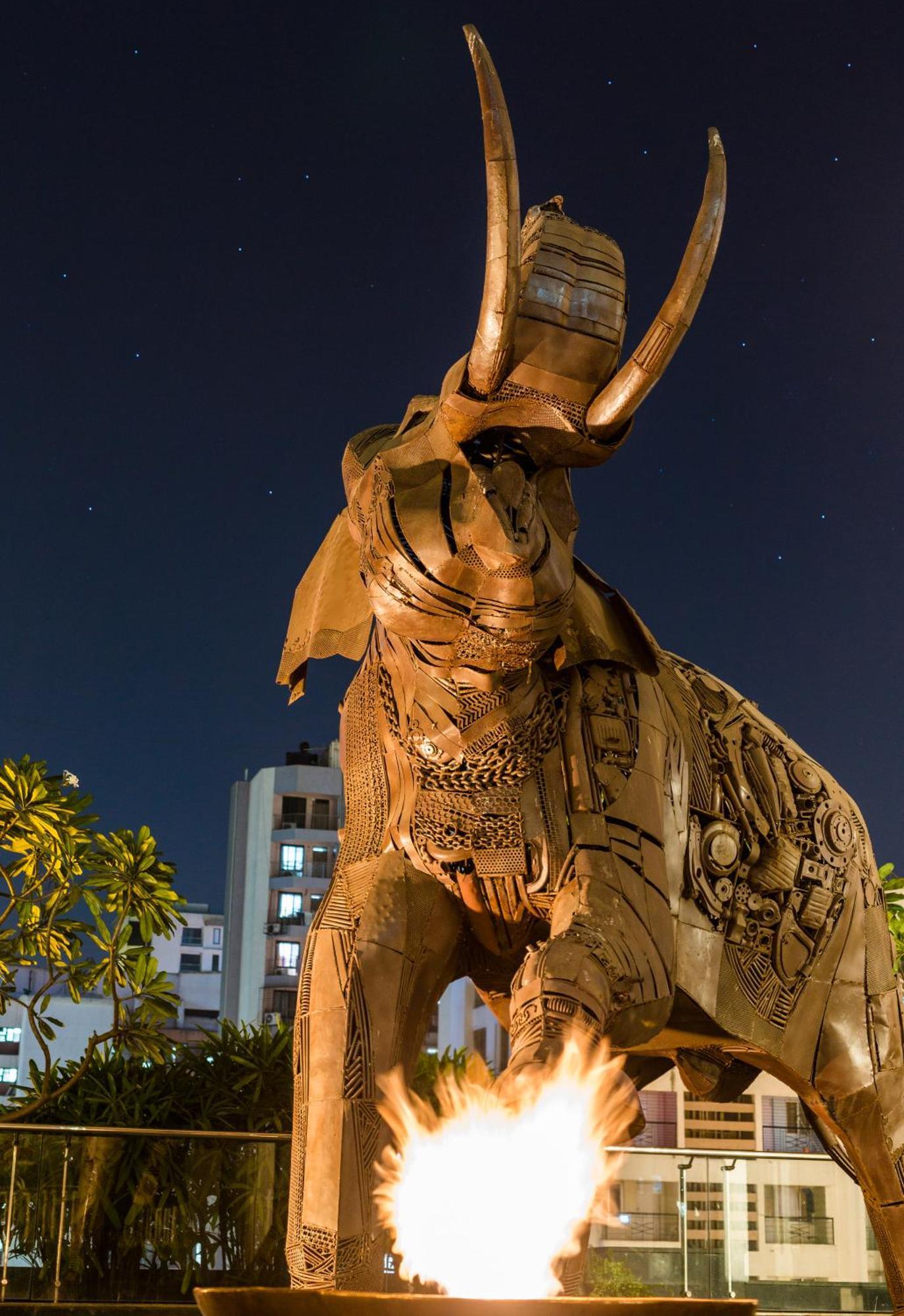 Sofitel Mumbai Bkc Hotel Eksteriør billede The Elephant's Head