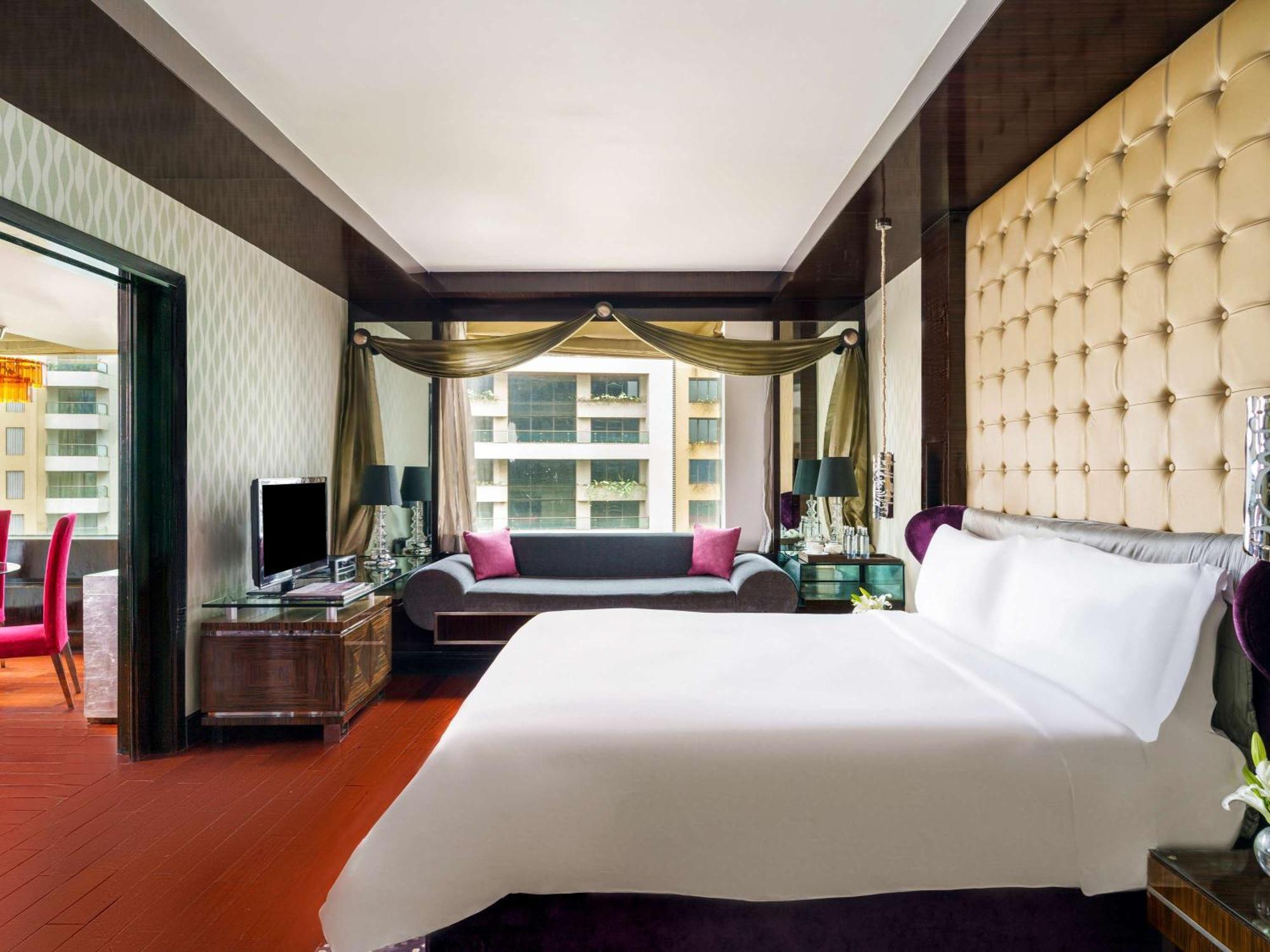 Sofitel Mumbai Bkc Hotel Eksteriør billede A suite at the W Hotel, Beijing